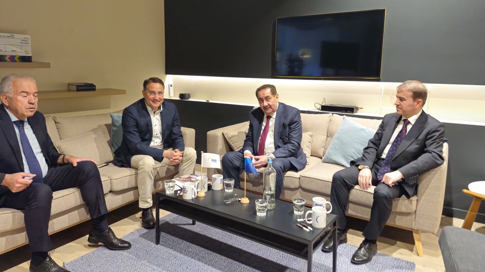 هوشيار زيباري: شاركنا في مؤتمر اتحاد الديمقراطية العالمي ممثلين عن الحزب الديمقراطي الكوردستاني