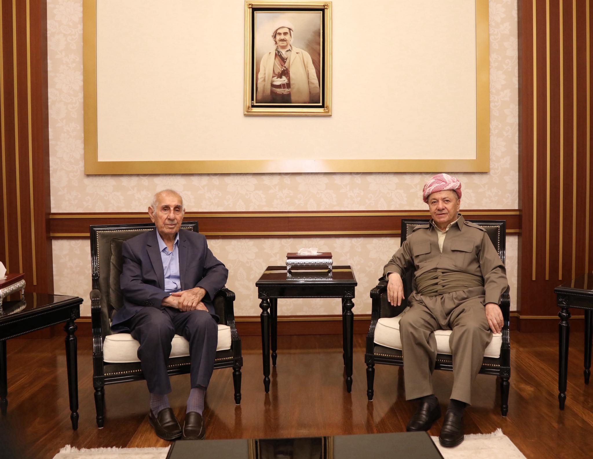 لە سەلاحەددین سەرۆک مەسعود بارزانی پێشوازی لە شاعیری گەورەی نەتەوەیی کورد مەدحەت خدر عەبدوڵڵا ناسراو بە مەدحەت بێخەو کرد.