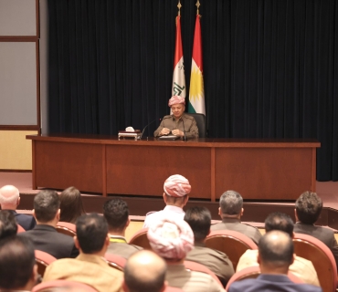 سەرۆک بارزانی لەگەڵ بەشداربووانی خولی بیستەمی پەیمانگای پێگەیاندنی کادیرانی پارتی دیموکراتی کوردستان کۆبوویەوە