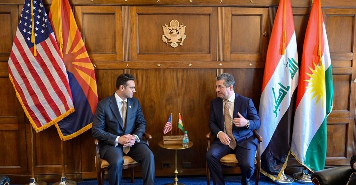 مسرور بارزاني يلتقي بعضو في الكونغرس الأمريكي من أصول كوردية