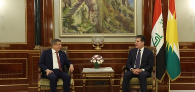 سه‌رۆكى هه‌رێمى كوردستان، پێشوازيى له‌ به‌ڕێز ئه‌حمه‌د داوود ئۆغلو، سه‌رۆكوه‌زيرانى پێشووترى توركيا و سه‌رۆكى پارتى داهاتووى توركيا و شاندێكى ياوه‌رى كرد