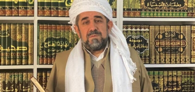 مەلا ئەبوبەكر شێخ ئەحمەد ئاقوبانی  وتارخوێن و پێشنوێژ لە مزگەوتی چوار خولەفا لە قەزای پیرمام بۆ گوڵان:     میللەتی كورد خاوەن مێژوویەكی پرشنگداری ئیسلامییە و كەس بۆی نییە مێژووی میللەتێكی دیكەی بەسەردا بسەپێنێت