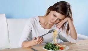 كيف يؤثر تناول النساء للكربوهيدرات على صحتهن في الشيخوخة؟