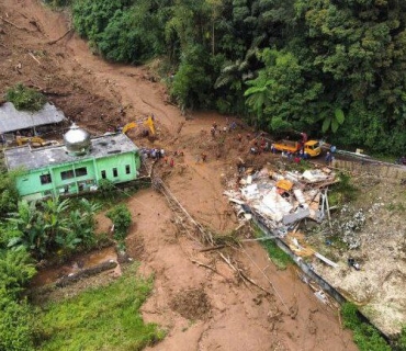 بەهۆی لافاو و زەوی لەرزین لە ئوسترالیا و ئەندەنوسیا 19 کەس گیانیان لەدەستدا