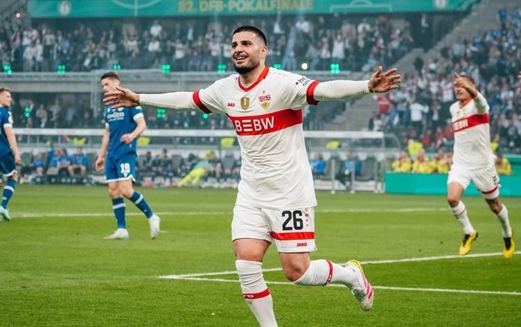 VÎDEO - Denîz Undav Stuttgart bi ser xist û dîsa reqsa xwe ya Kurdewarî pêşkêş kir