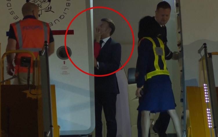 Macron şeqama hevjîna xwe xwar, li cîhanê deng veda