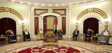 Serok Barzanî pêşwaziya hejmarek kesayetî û Serokeşîrêtên parêzgeha Enbar û derdora Bexdayê kir