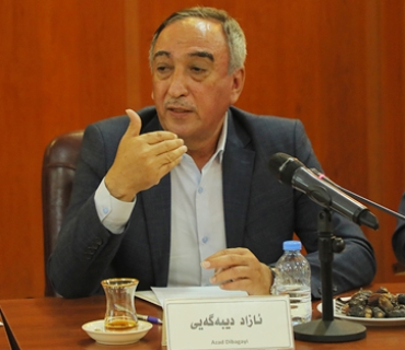 ئازاد دیبەگەیی  ئەندازیار و ڕۆژنامەنووسی بواری كشتوكاڵ:     لە ئێستادا چەندین كۆمپانیای كشتوكاڵی قڕكەری كیمیایی و پەینی كیماویی ئێكسپایەر بە جووتیاران دەفرۆشن كە خاك ژەهراوی دەكات