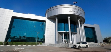 Dadgeha Federal – Gilînameyek hat pêşkêşkirin da ku Wezareta Darayî ya Federal neçar bike ku mûçeyê mûçegirên Kurdistanê bide