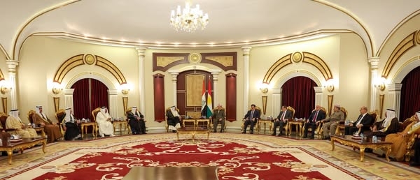 الرئيس بارزاني يستقبل وفداً من رؤساء وشيوخ العشائر والوجهاء في محافظة نينوى