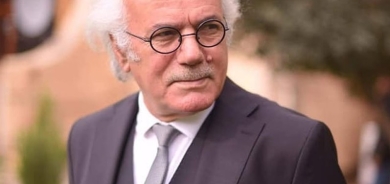 الموت يغيب الفنان التشكيلي الكوردي قرني جميل