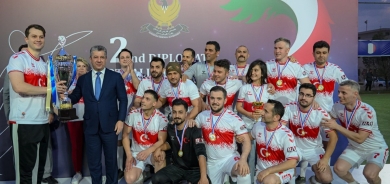 بحضور رئيس الحكومة.. اختتام المباراة النهائية للبطولة الدبلوماسية لكرة القدم في إقليم كوردستان