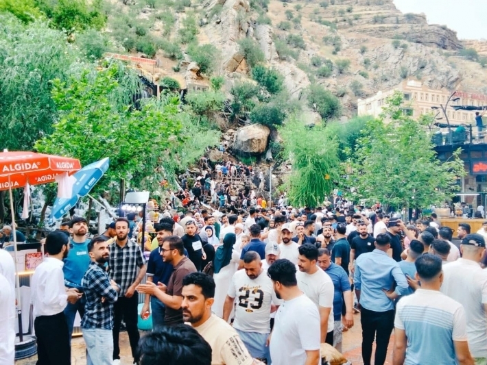 في ثاني أيام عيد الأضحى.. مصيف بيخال يكتظ بالسائحين