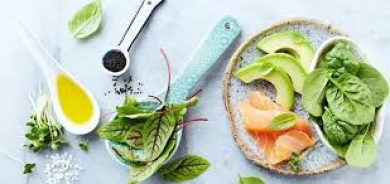 الأطعمة المعالَجة واللحوم المصنَّعة قد تزيد الإصابة بالاكتئاب