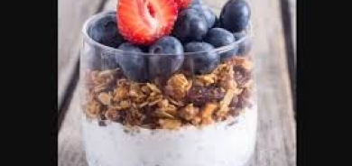 الزبادي المُنَكَّه... لماذا يضر بالصحة؟