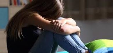 مضادات الاكتئاب أثناء المراهقة تزيد حساسية الألم لاحقاً لدى الفتيات