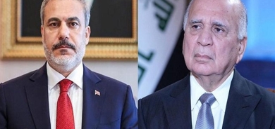 وزير خارجية العراق يبحث مع نظيره التركي تطورات الحرب الإقليمية