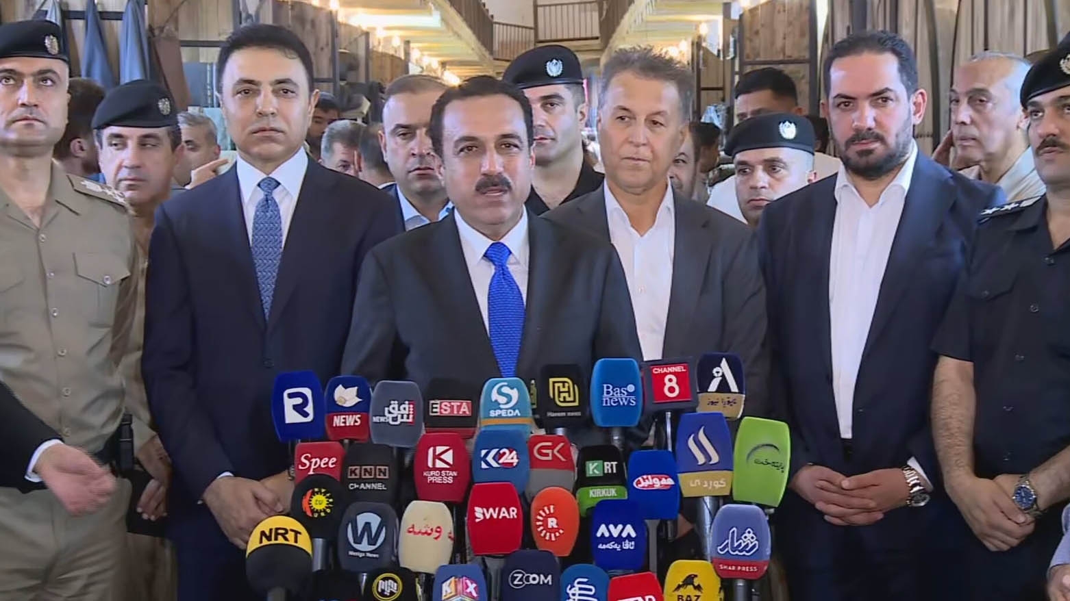 خوشناو يعلن تسليم المحال التجارية في سوق القيصرية إلى أصحابها قبل الموعد المحدد