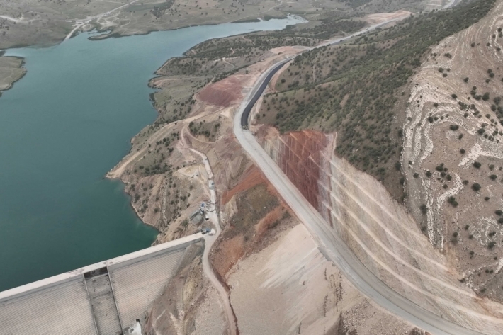 بنية تحتية نحو المستقبل.. أربيل تطلق مشروعاً إستراتيجياً لربط مدن إقليم كوردستان بطريق مزدوج حديث