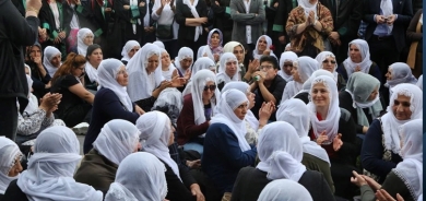 AMED - Dayikên leşker û gerîlayan dicivin