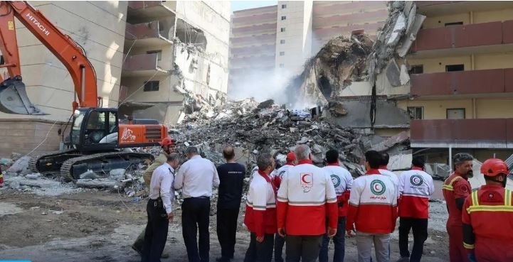 Iran and Israel Exchange Fire Amid Escalating Tensions