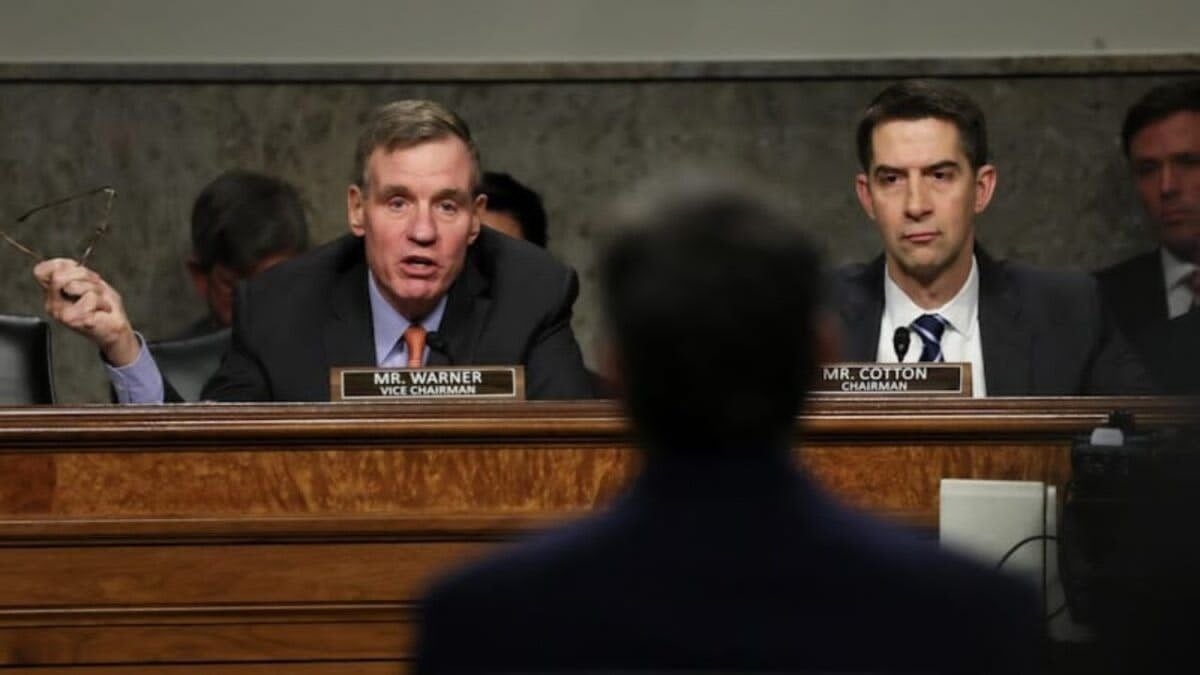 سیناتۆری ئەمریکا: ترەمپ وڵاتەکەی خستە مەترسی شەڕەوە