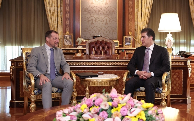 نيجيرفان بارزاني والقنصل الفرنسي يتفقان على أهمية السعي لتهدئة الوضع في الشرق الأوسط