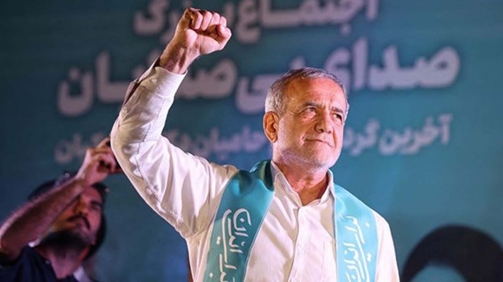 Pizîşkiyan: Gelê Îranê serkeftineke mezin tomar kir