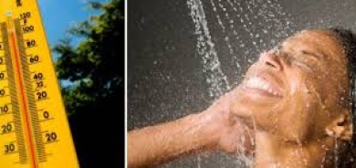 الاستحمام بالماء البارد أثناء موجات الحر قد يكون خطيراً... ما السبب؟