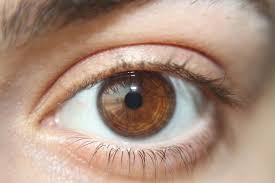 ما هي «متلازمة العين الراقصة»؟ وما علاقتها بالسرطان؟