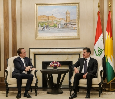 نـێــچــیرڤـــان بـــارزانی، سەرۆکی هەرێمی کوردستان، پێشوازیی لە بەڕێز پاتریک دورێل، باڵیۆزی فەرەنسا لە عێراق کرد.