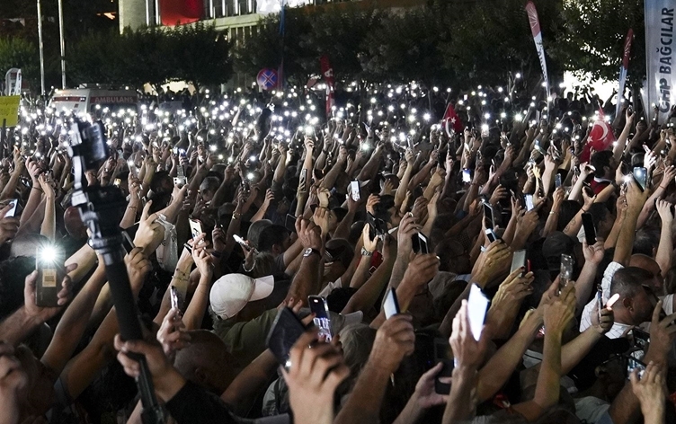 Alî Yerlîkaya: 42 kes ji ber heqareta li Serokkomar hatin desteserkirin