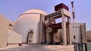 إيران تتحدى الغرب بتجميد التعاون النووي