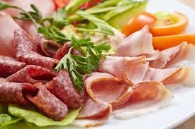 دراسة تحذر: لا توجد «كمية آمنة» من اللحوم المصنعة يمكن تناولها