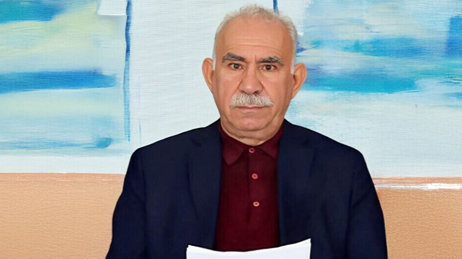 أوجلان يدعو جميع الأطراف إلى تحمل المسؤولية إزاء دفع عملية السلام نحو الأمام