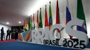 الكرملين رداً على ترمب: «بريكس» لا تهدف لتقويض الدول الأخرى