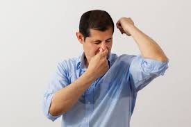 كيف تتخلص من رائحة العرق؟