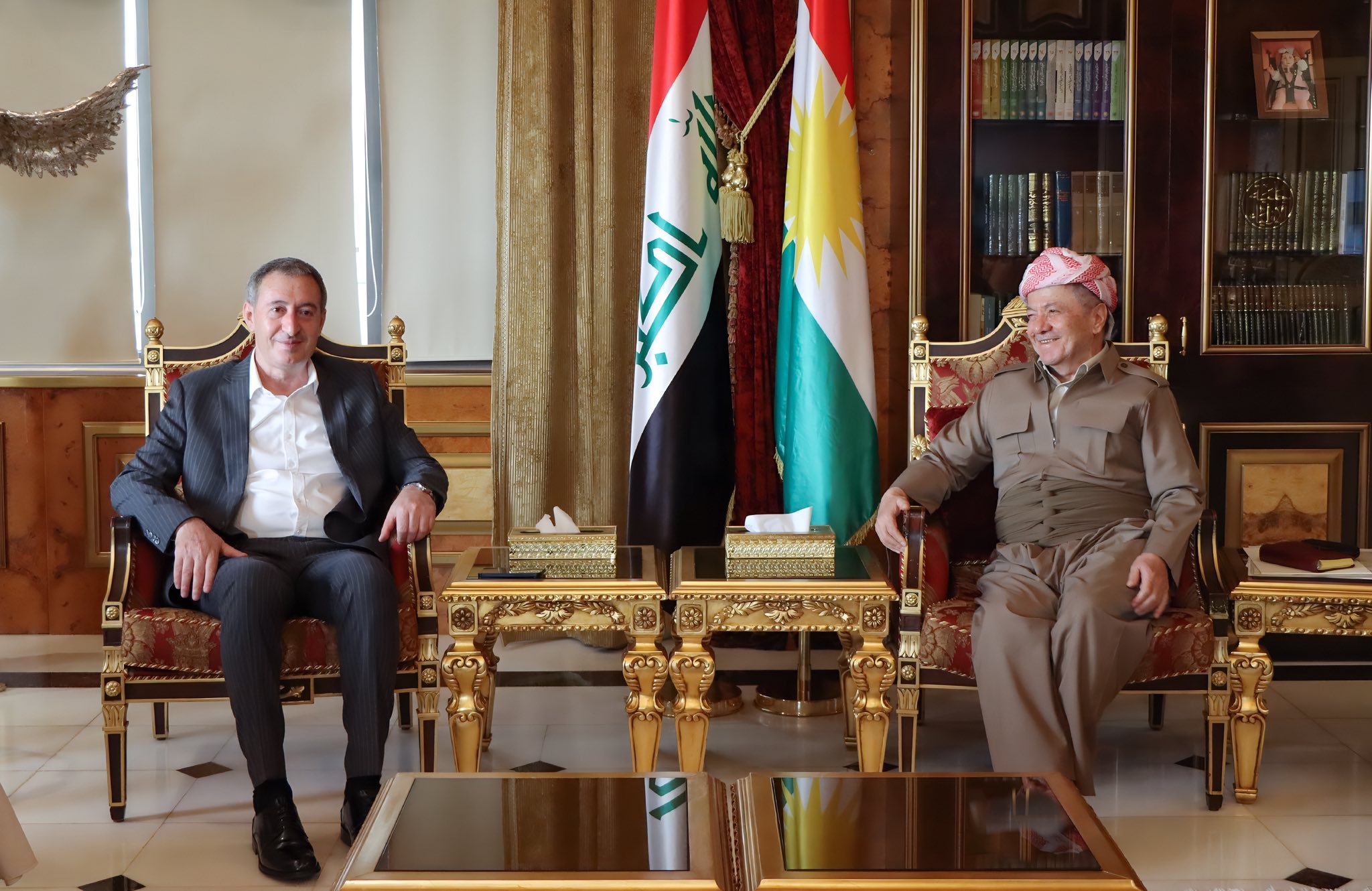 لە سەلاحەددین سەرۆک مەسعود بارزانی پێشوازی لە ژمارەیەک کەسایەتیی سیاسی و شاندی باڵای دەم پارتی کرد