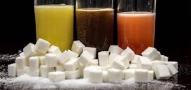 شرب السكر أم تناوله في الطعام... ما الأسوأ لصحتك؟