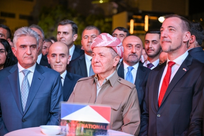 ســـەرۆک مەسعود بارزانی لە هۆتێل رۆتانای شاری هەولێر بەشداریی لە مەراسیمی یادی ڕۆژی نیشتمانی فەڕەنسا کرد.