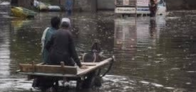 بەهۆی بارانبارینی وەرزی گەرما و لافاو زیاتر لە 100 کەس گیانیان لەدەستدا