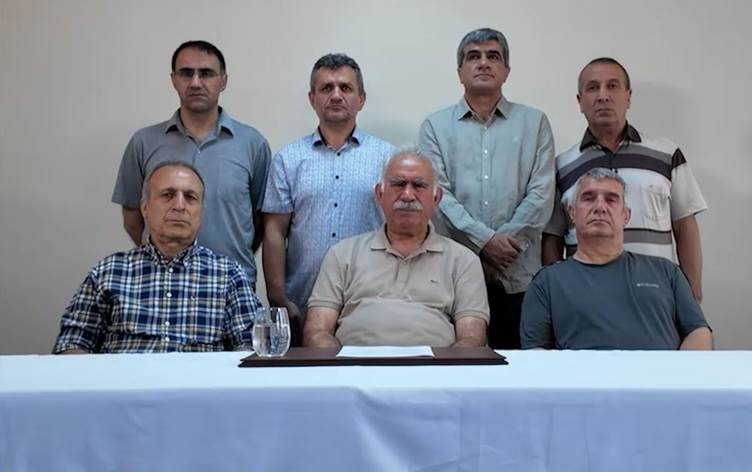 PKK Leader Abdullah Ocalan Rejects Disarmament of Kurdish Forces in Syria