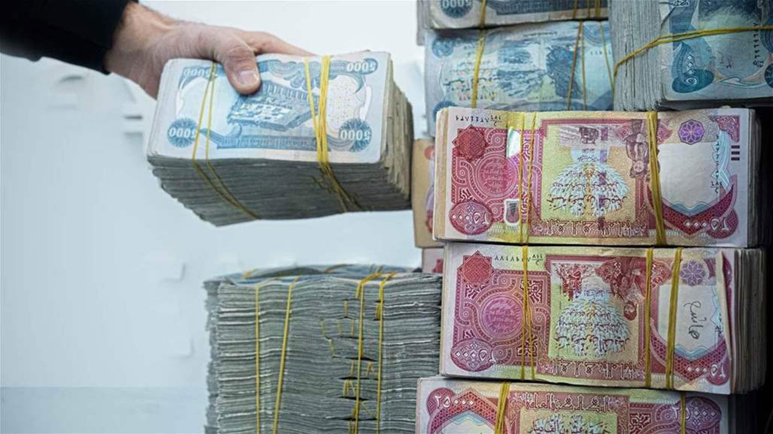 فؤاد حسين: اتفاق نهائي بين بغداد وأربيل بشأن الرواتب وصرفها يبدأ هذا الأسبوع