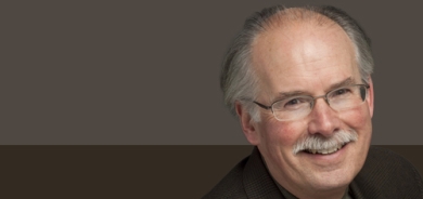 بروس مالۆری  پڕۆفیسۆری سیاسەتە گشتییەكان لە زانكۆی نیو هامپشایەر بۆ گوڵان:     دیموكراسییەتی ڕاوێژكاری دەتوانێت زەمینەیەكی هاوبەش بۆ چارەسەركردنی پێداویستییە ڕاستەقینەكانی كۆمەڵگە دەستەبەر بكات