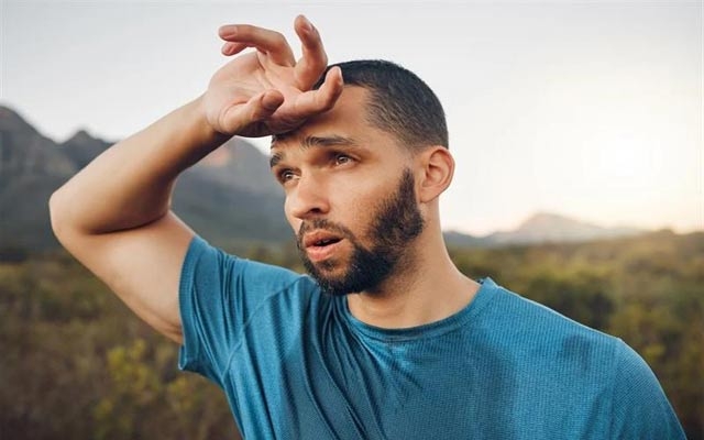 ئایا بە ئارەقەكردن كــێشی لەش دادەبەزێت؟