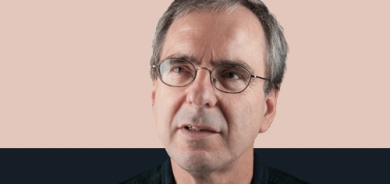 Joost Hiltermann, Rêveberê Bernameyên Rojhilata Navîn û Bakurê Afrîkayê li Koma Krîzên Navneteweyî, ji Gulan Medya re: Destûra Iraqê wek projeyeke ne temam û necihbicihkirî maye.