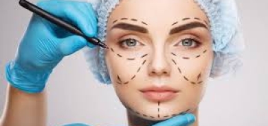 هوس التجميل... بين أخلاقيات المهنة وإغراءات المظهر