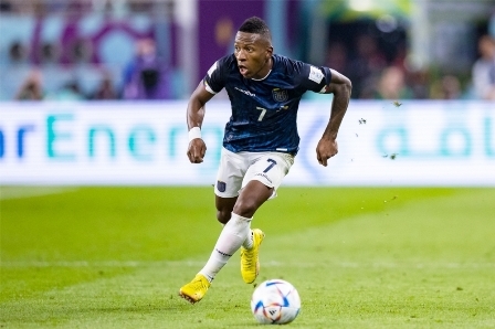 ميلان يتعاقد مع الإكوادوري إستوبينان