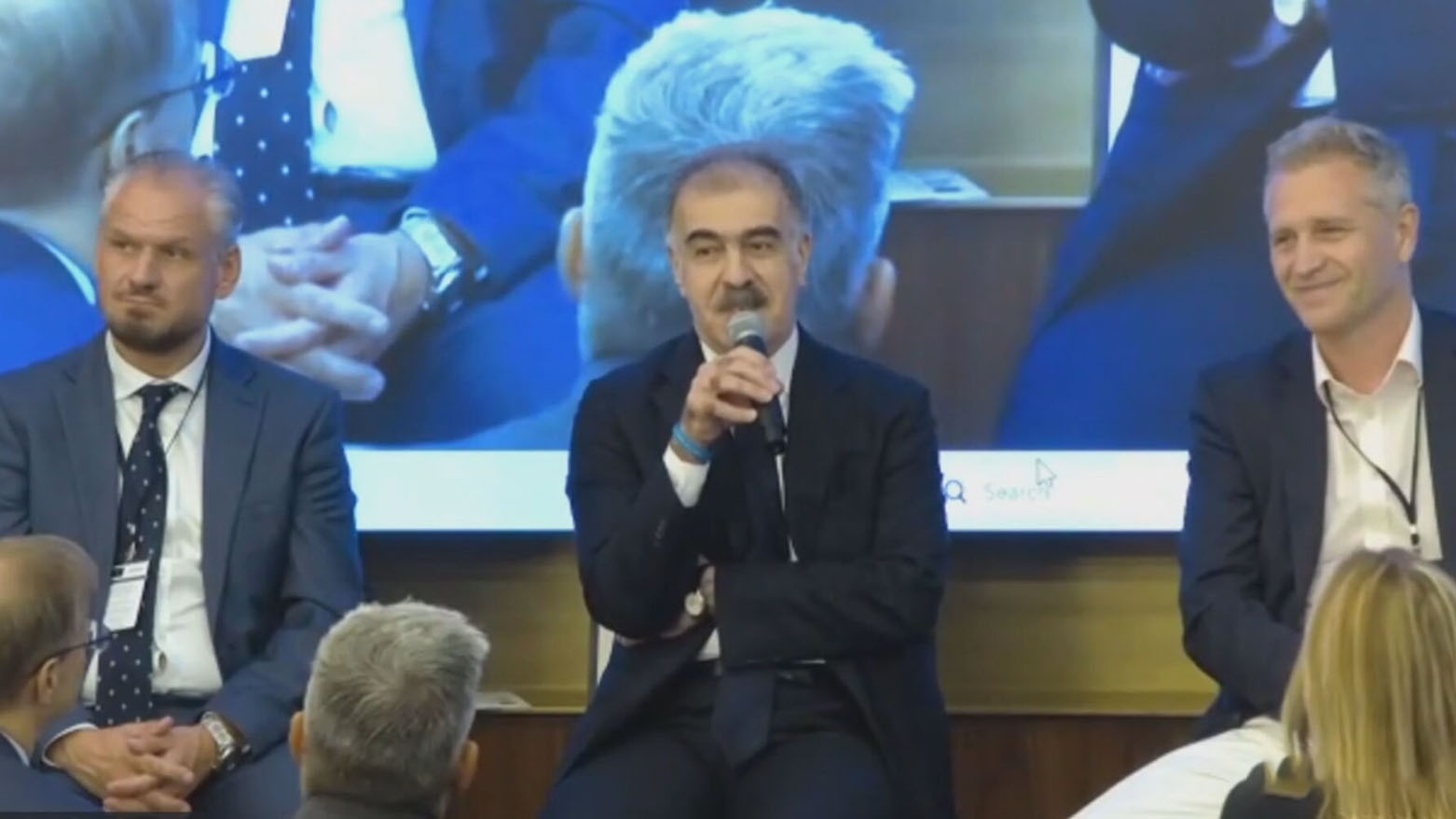 Sefîn Dizeyî: Em dixwazin em û Îran bibin du cîranên baş