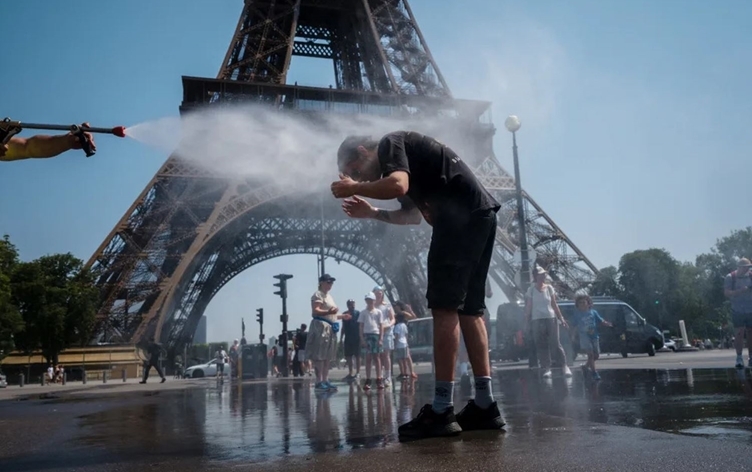 Cîhan dişewite: Li 11 welatan zêdetirî 2 hezar û 700 kesî mirin